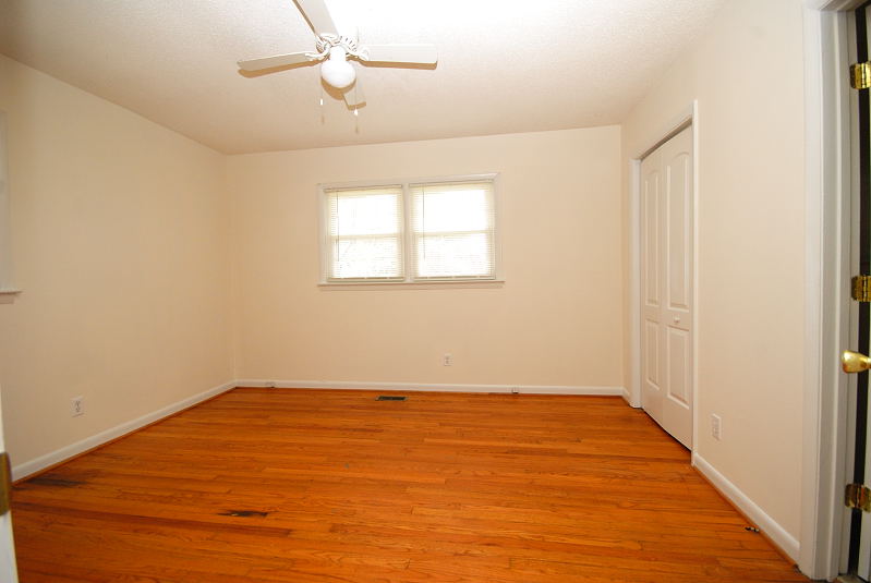 Goldsboro NC - Homes for Rent - 1005 Twelfth Street Goldsboro NC 27534 - Master Bedroom