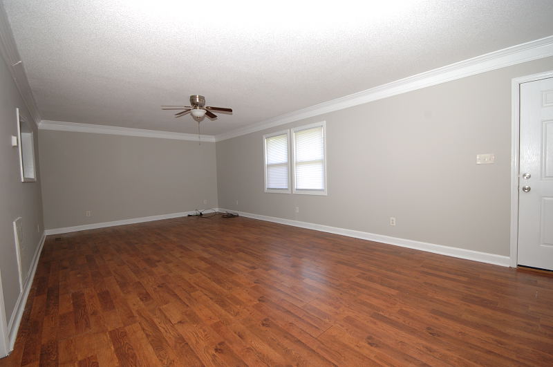 Goldsboro NC - Homes for Rent - 101 Old Farm Road Goldsboro NC 27530 - Living Room