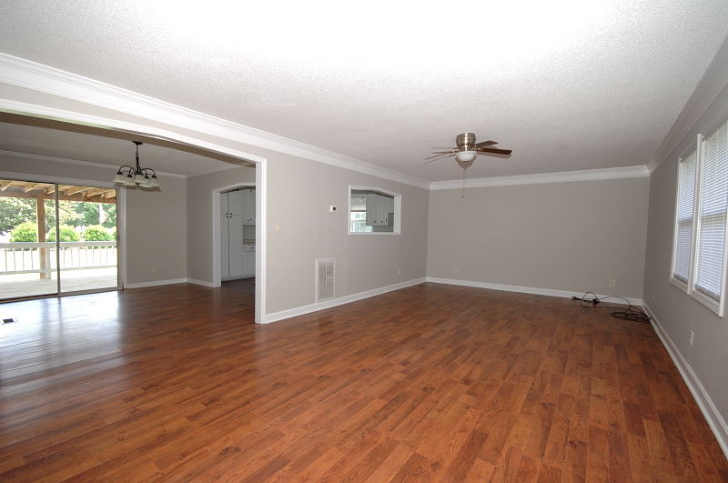 Goldsboro NC - Homes for Rent - 101 Old Farm Road Goldsboro NC 27530 - Living Room