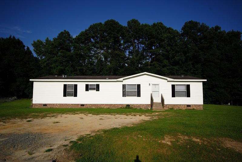 Goldsboro NC - Homes for Rent - 102 North Timber Place Dudley NC 28333 - Main House View