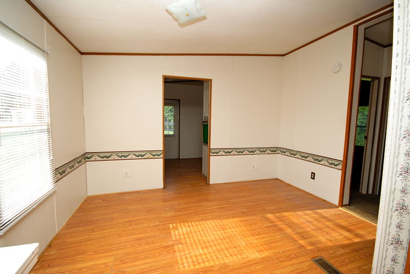 Goldsboro NC - Homes for Rent - 102 North Timber Place Dudley NC 28333 - Dining Area