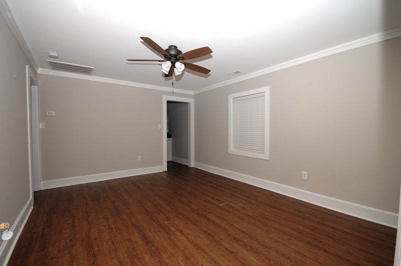 Goldsboro NC - Homes for Rent - 102 West Ham St. Pikeville NC 27863 - Living Room