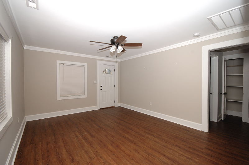 Goldsboro NC - Homes for Rent - 102 West Ham St. Pikeville NC 27863 - Living Room