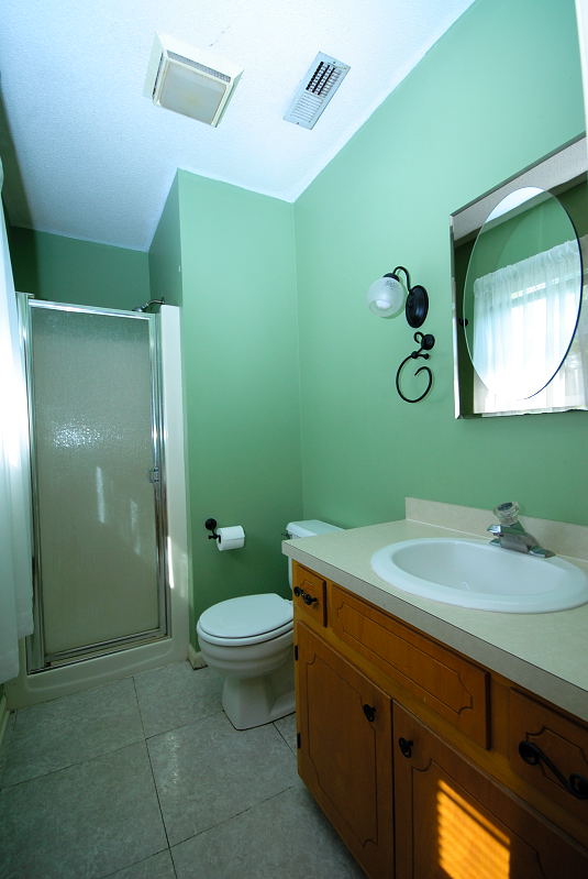 Goldsboro NC - Homes for Rent - 105 Lakehurst Drive Dudley NC 28333 - Master Bathroom