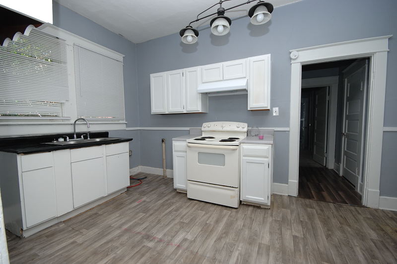 Goldsboro NC - Homes for Rent - 1109 East Walnut St. Goldsboro NC 27530 - Kitchen