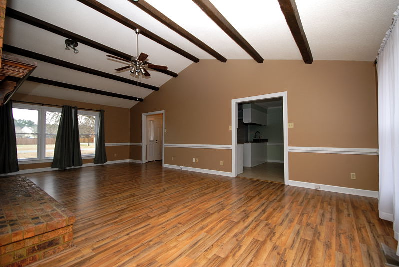 Goldsboro NC - Homes for Rent - 119 Courtney Road Goldsboro NC 27534 - Living Room