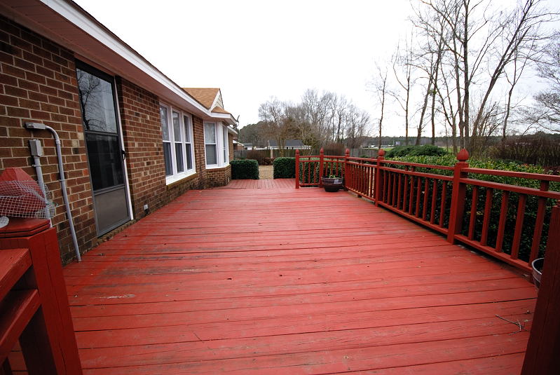 Goldsboro NC - Homes for Rent - 119 Courtney Road Goldsboro NC 27534 - Back Deck