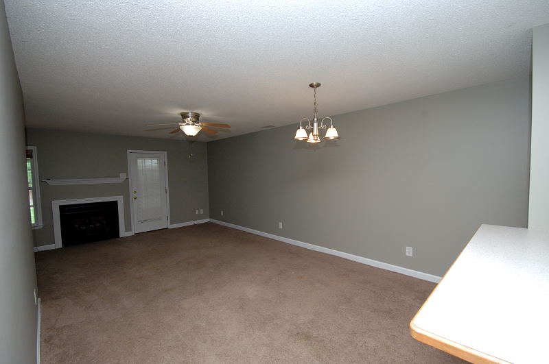 Goldsboro NC - Homes for Rent - 1200 South Taylor St Goldsboro NC 27530 - Living Room