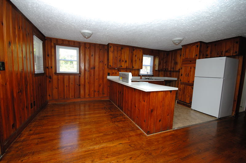 Goldsboro NC - Homes for Rent - 1226 Old Grantham Rd Goldsboro NC 27530 - Kitchen / Dining Area