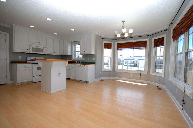 Goldsboro NC - Homes for Rent - 126 Heron Dr. Goldsboro NC 27534 - Kitchen / Dining Area