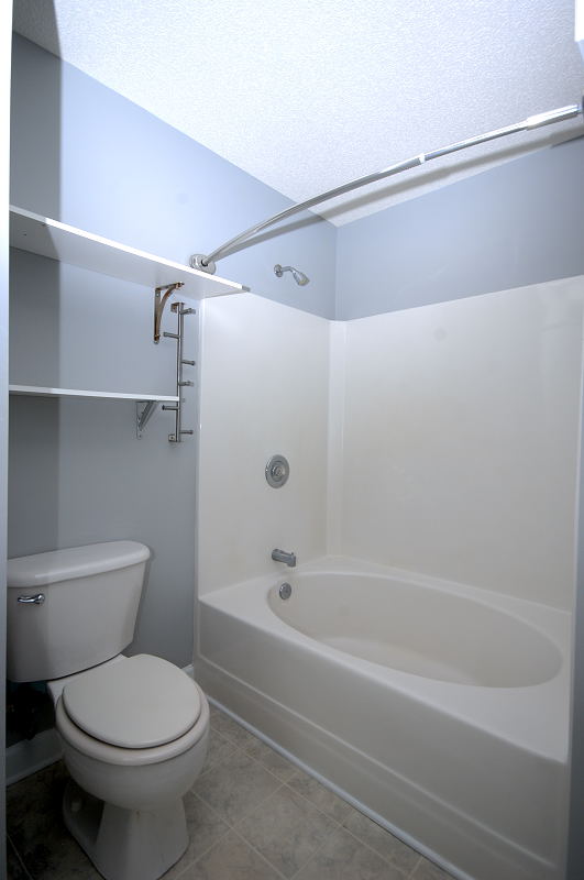 Goldsboro NC - Homes for Rent - 126 Heron Dr. Goldsboro NC 27534 - Primary Bathroom