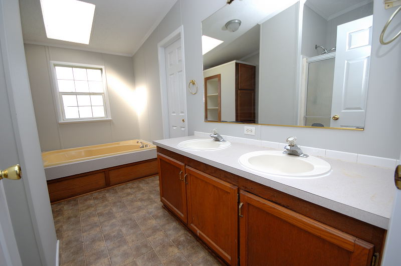 Goldsboro NC - Homes for Rent - 1568 North Beston Rd La Grange NC 28551 - Master Bathroom