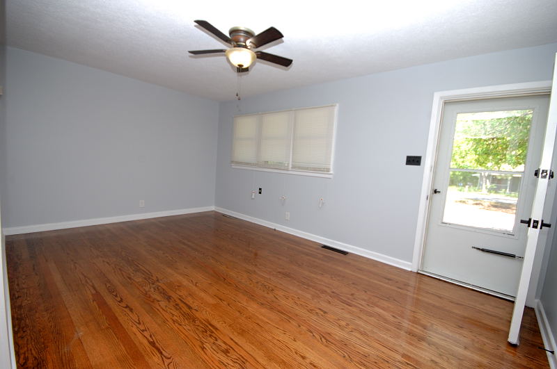 Goldsboro NC - Homes for Rent - 1610 South John St. Goldsboro NC 27530 - Living Room