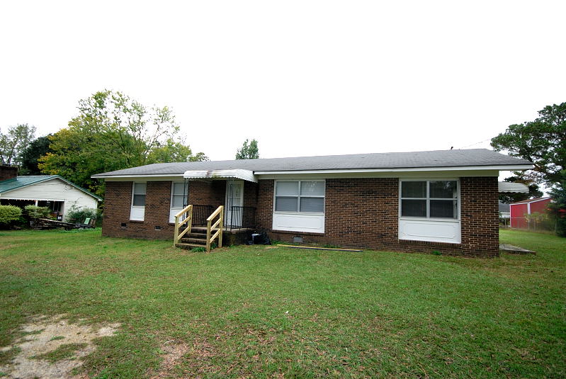 Goldsboro NC - Homes for Rent - 177 Hereford Drive Dudley NC 28333 - Main House View