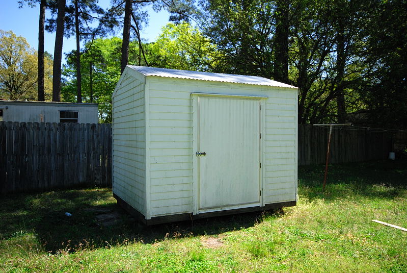 Goldsboro NC - Homes for Rent - 191 Durham Lake Road B Dudley NC 28333 - Storage Building