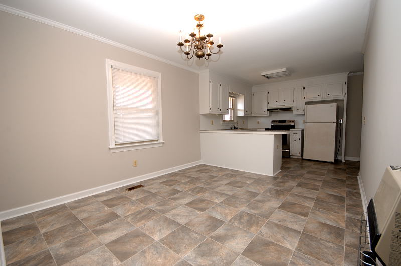 Goldsboro NC - Homes for Rent - 1997 Roy Sutton Rd. La Grange NC 28551 - Kitchen / Dining Area