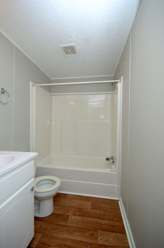 Goldsboro NC - Homes for Rent - 2034 Old Grantham Rd Goldsboro NC 27350 - Bathroom