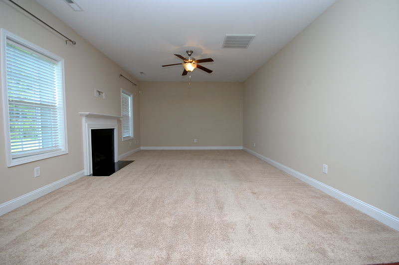 Goldsboro NC - Homes for Rent - 217 Lancaster Pointe Dr. Pikeville NC 27863 - Family Room