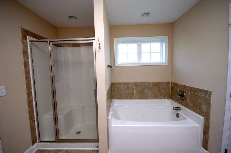 Goldsboro NC - Homes for Rent - 217 Lancaster Pointe Dr. Pikeville NC 27863 - Primary Bathroom