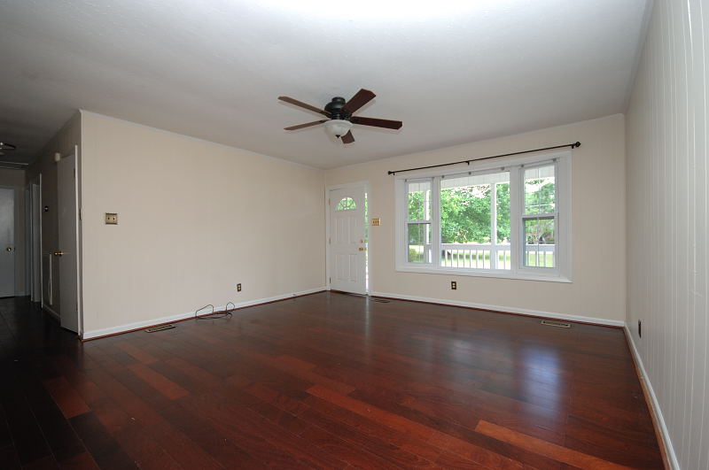 Goldsboro NC - Homes for Rent - 2608 Lisa Lane Goldsboro NC 27534 - Living Room