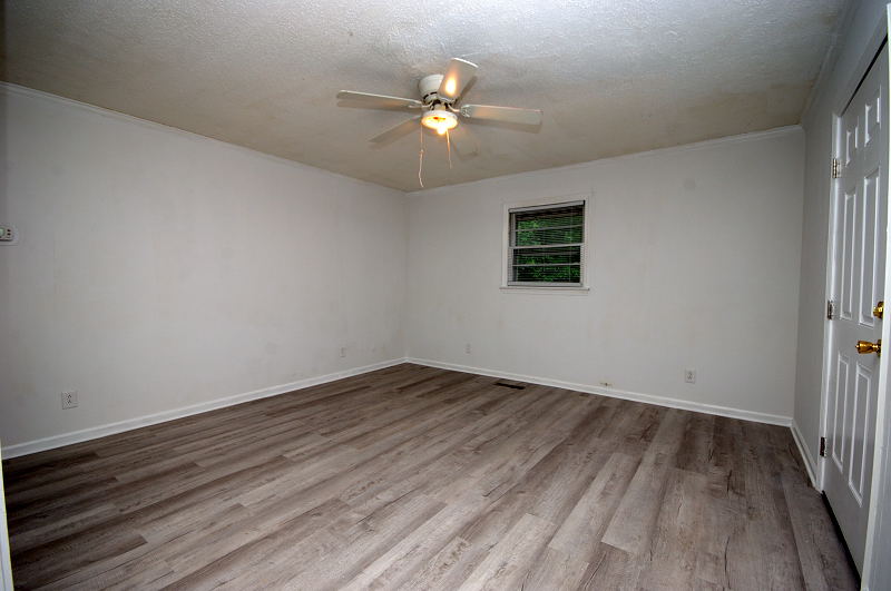 Goldsboro NC - Homes for Rent - 2803 Warrick Circle Apt F3 Goldsboro NC 27534 - Living Room