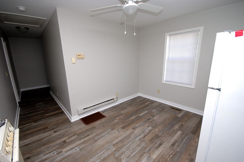 Goldsboro NC - Homes for Rent - 312 West Pine St Apt A Goldsboro NC 27530 - Kitchen / Living Area