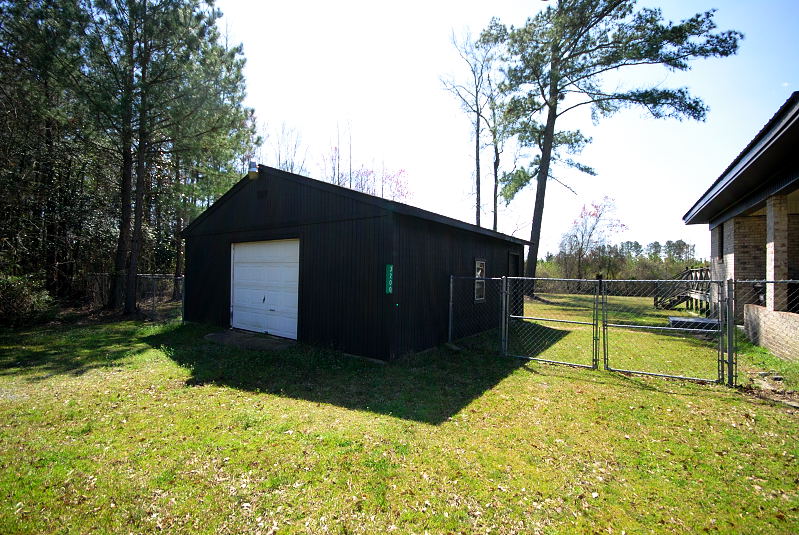 Goldsboro NC - Homes for Rent - 3200 Salem Church Road Goldsboro NC 27530 - Detached Garage