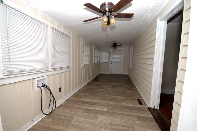 Goldsboro NC - Homes for Rent - 3610 Central Heights Rd. Goldsboro NC 27534 - Laundry Room