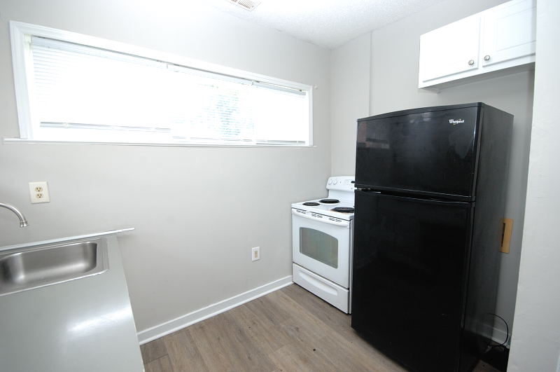 Goldsboro NC - Homes for Rent - 403 South George St Apt B Goldsboro NC 27530 - Kitchen