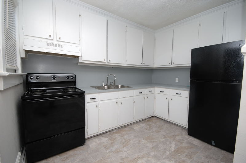 Goldsboro NC - Homes for Rent - 405 West Grantham St. Apt B Goldsboro NC 27530 - Kitchen