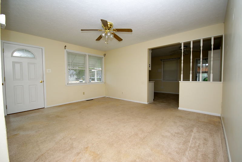 Goldsboro NC - Homes for Rent - 409 Quail Drive Goldsboro NC 27534 - Living Room