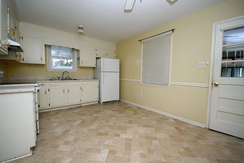 Goldsboro NC - Homes for Rent - 409 Quail Drive Goldsboro NC 27534 - Kitchen