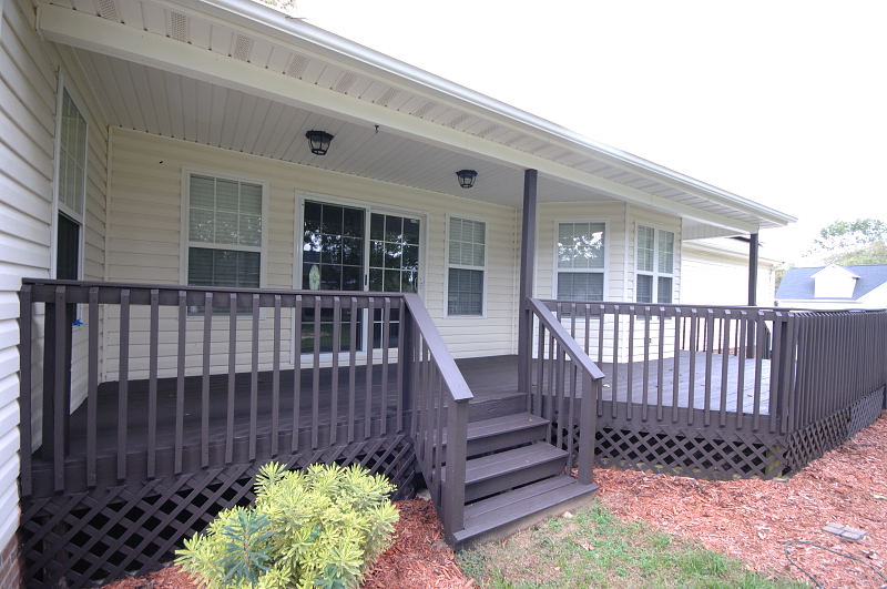 Goldsboro NC - Homes for Rent - 416 Johnson Branch Rd. Goldsboro NC 27534 - Deck