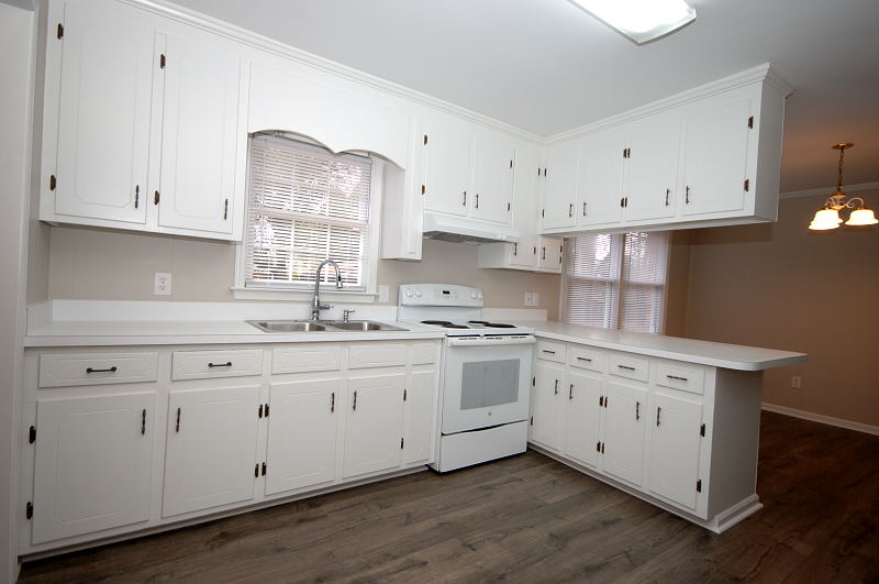 Goldsboro NC - Homes for Rent - 444 Dollard Town Rd. Goldsboro NC 27534 - Kitchen