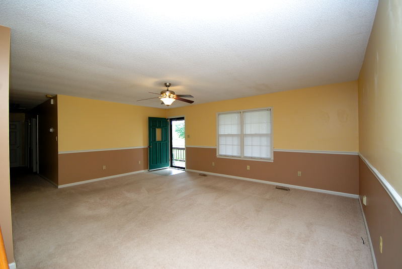 Goldsboro NC - Homes for Rent - 467 Tommys Road Goldsboro NC 27530 - Living Room