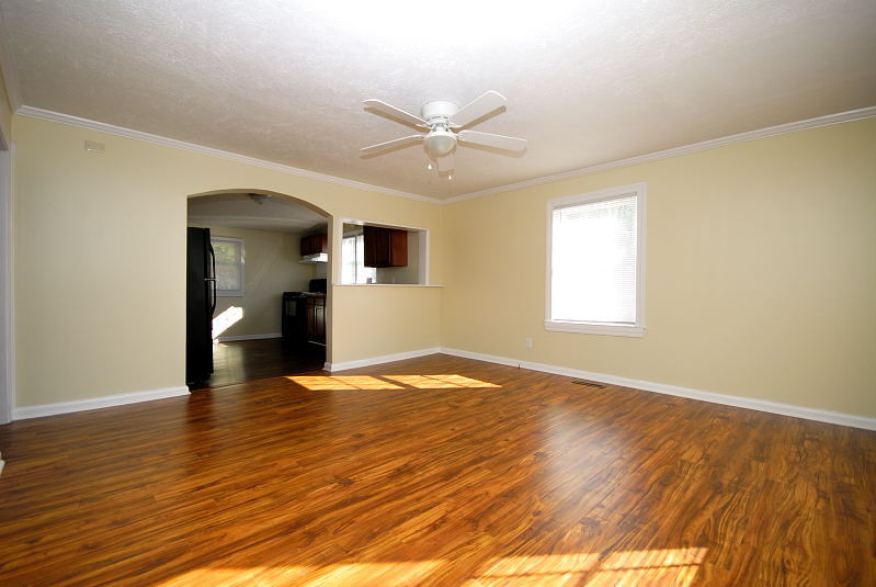 Goldsboro NC - Homes for Rent - 501 East Elm Street Goldsboro NC 27530 - Living Room