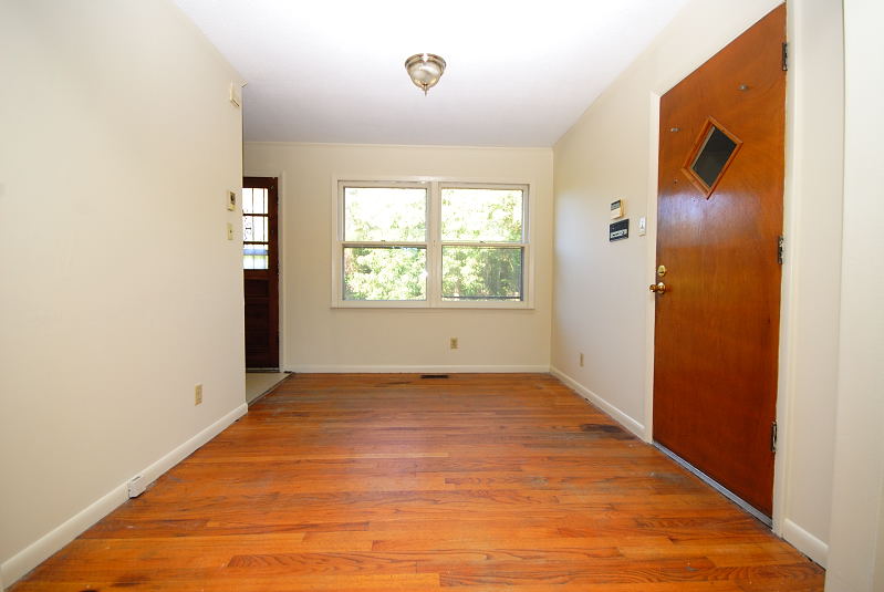 Goldsboro NC - Homes for Rent - 621 Poplar Street Goldsboro NC 27530 - Dining Room