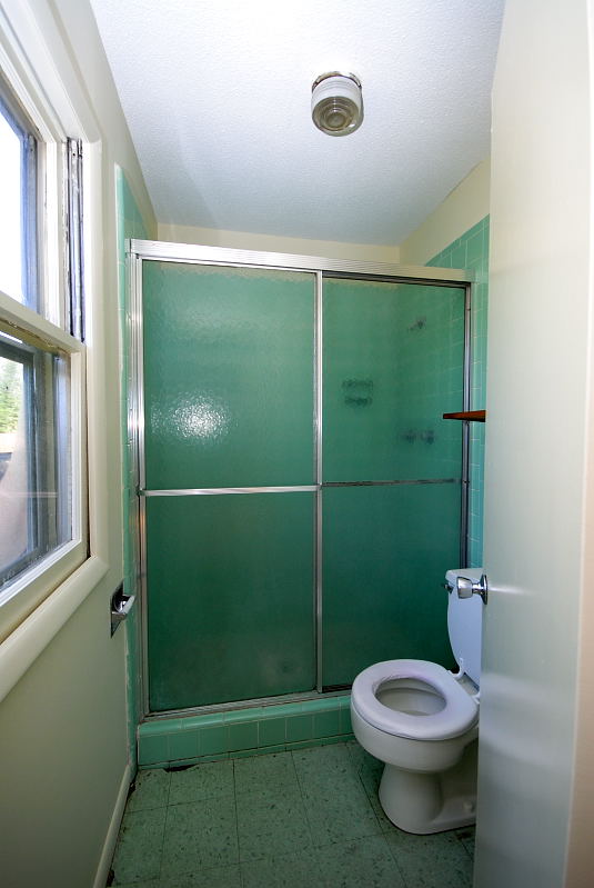 Goldsboro NC - Homes for Rent - 621 Poplar Street Goldsboro NC 27530 - Master Bathroom