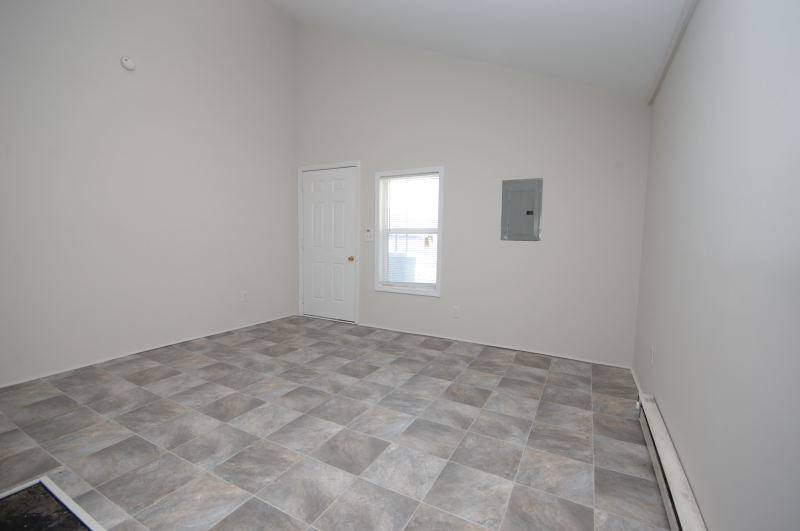 Goldsboro NC - Homes for Rent - 713 South Slocumb St Apt B Goldsboro NC 27530 - Living Room