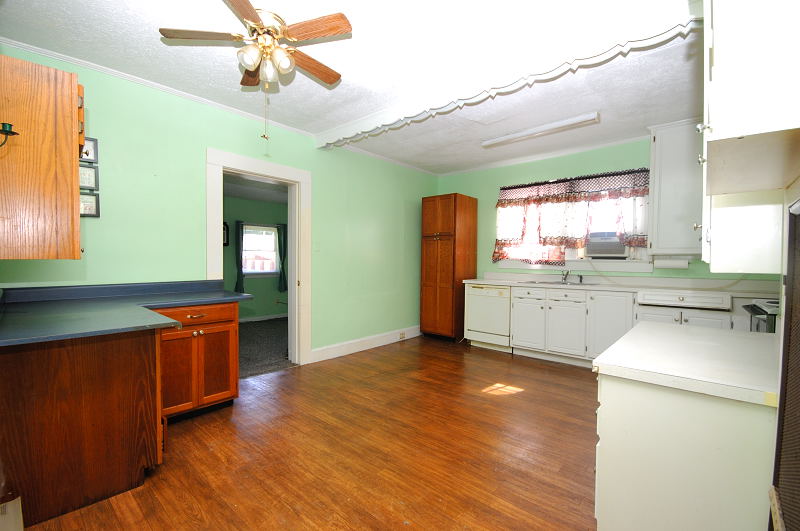 Goldsboro NC - Homes for Rent - 748 Rosewood Rd. Goldsboro NC 27530 - Kitchen