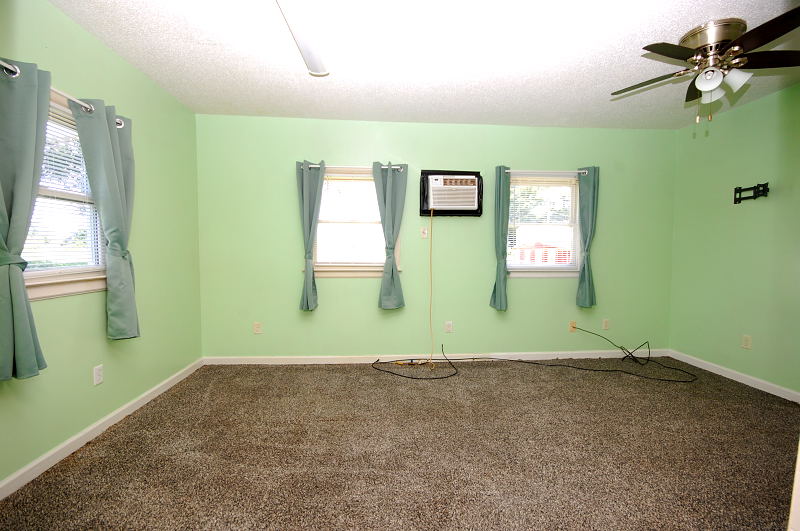 Goldsboro NC - Homes for Rent - 748 Rosewood Rd. Goldsboro NC 27530 - Den / Bedroom