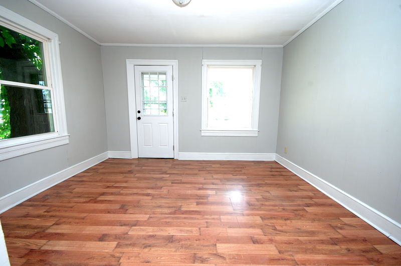 Goldsboro NC - Homes for Rent - 907 North George St. Apt C Goldsboro NC 27530 - Living Room