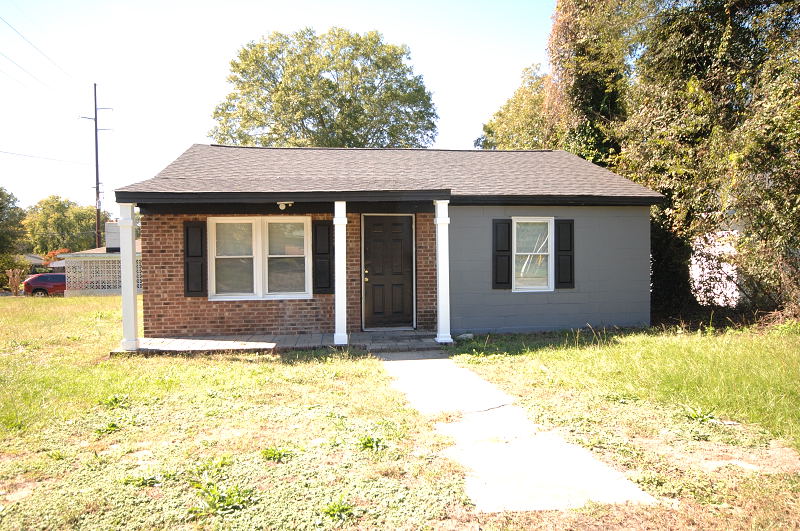 Goldsboro NC - Homes for Rent - 915 Devereaux St. Goldsboro NC 27530 - Main House View