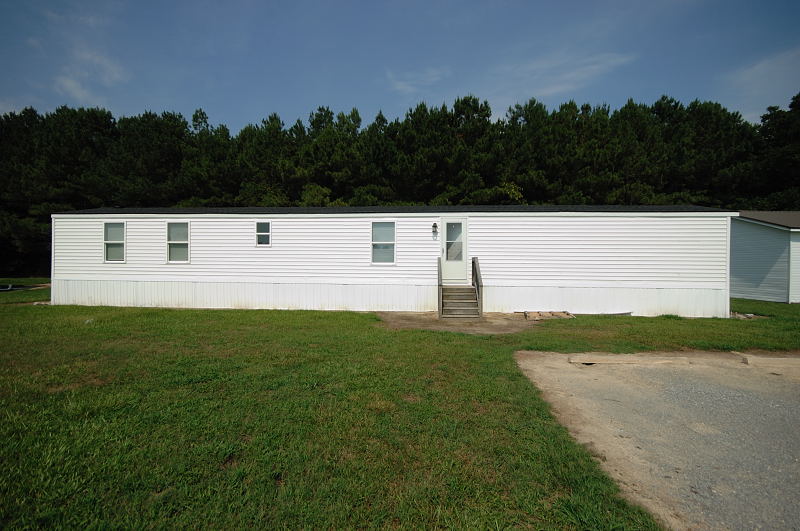 Goldsboro NC - Homes for Rent - 103 Lindsey Brooke Ln. Pikeville NC 27863 - Main House View