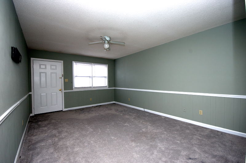 Goldsboro NC - Homes for Rent - 145 Gurley Avenue Goldsboro NC 27534 - Living Room