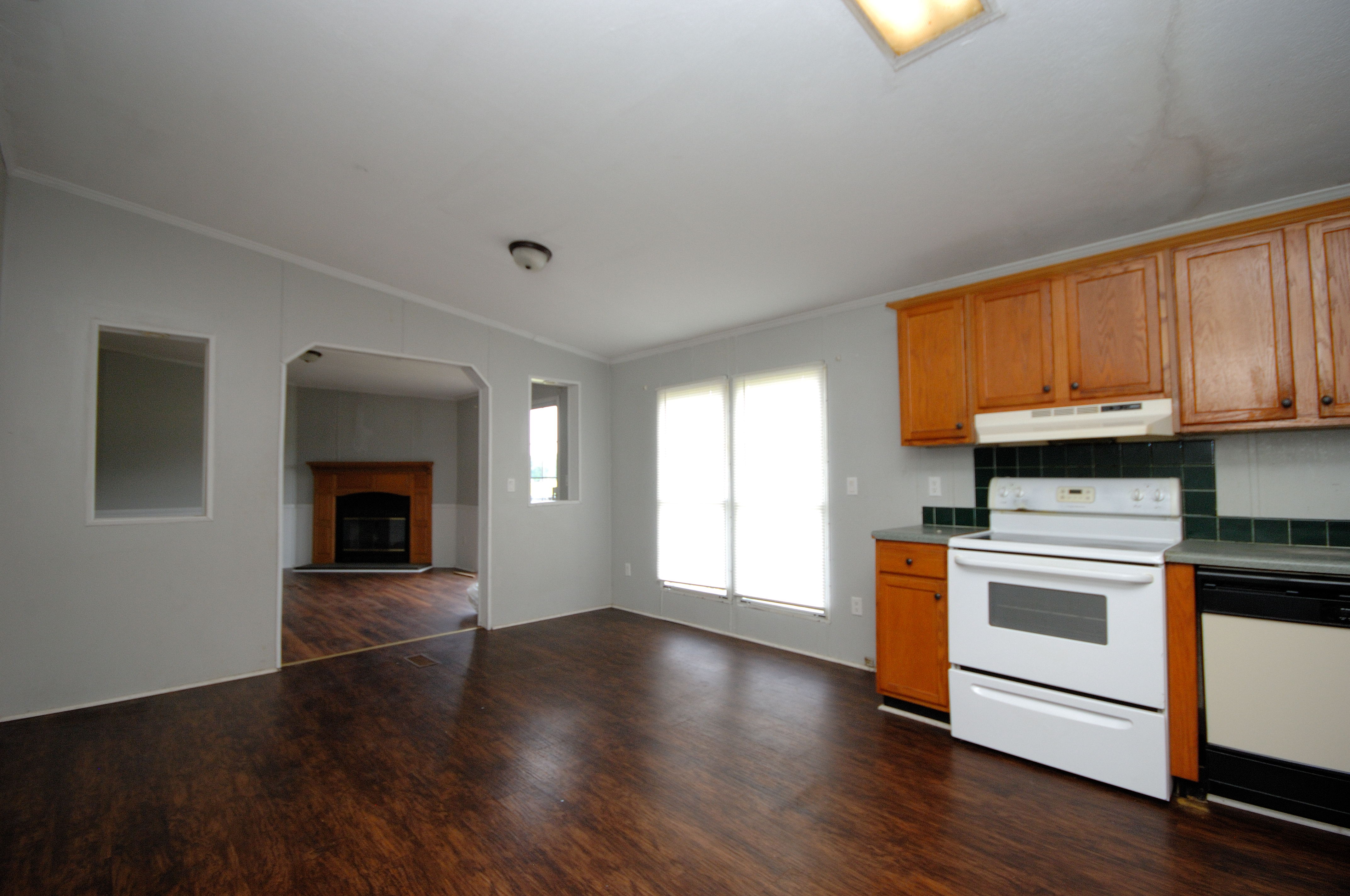 Goldsboro NC - Homes for Rent - 156 Ivey Lane Pikeville NC 27863 - Kitchen / Dining Area