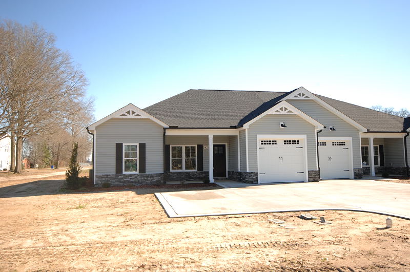 Goldsboro NC - Homes for Rent - 421 South Center St. Princeton NC 27569 - Main House View